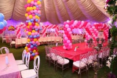 Frozen-Theme-Table-Balloons-Arch