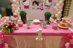 Hello-Kitty-Table-for-Birthday-Theme